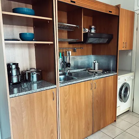 Homely Flat Near Airport * Saloniki