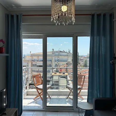Homely Flat Near Airport דירה