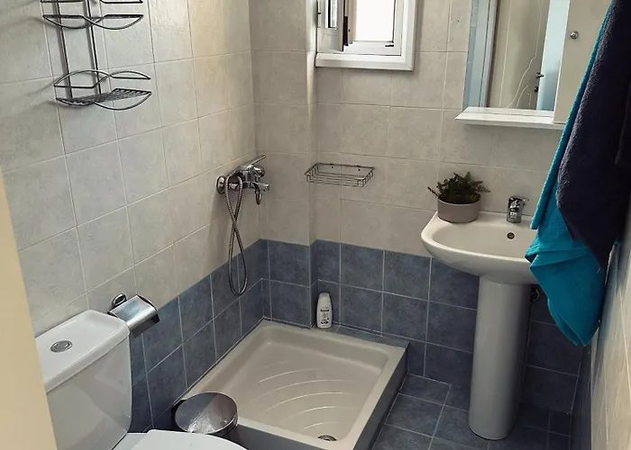 Homely Flat Near Airport *